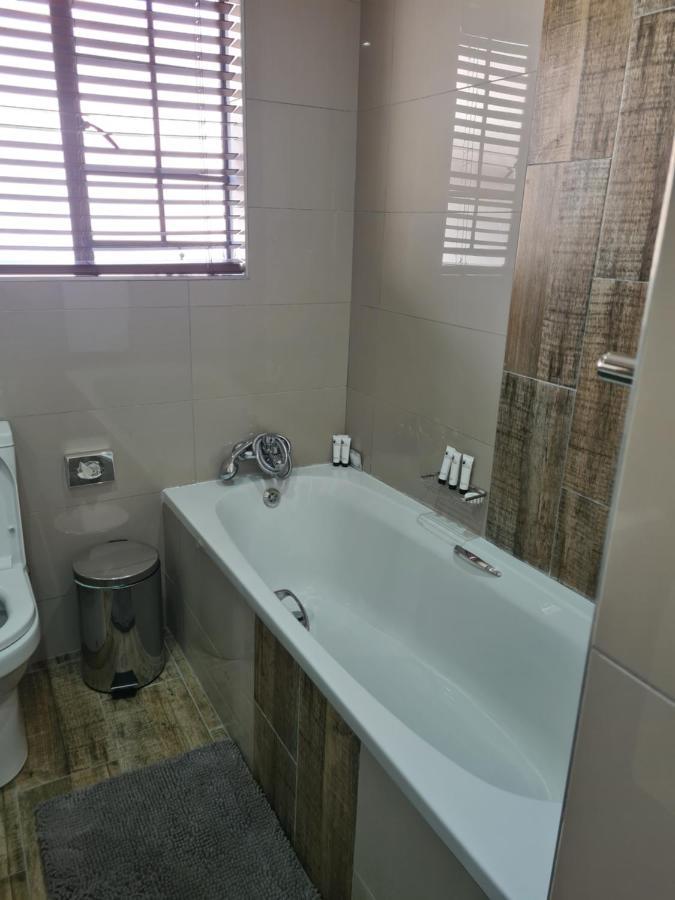 Villa Casa Lifestyle Mbombela Exteriör bild