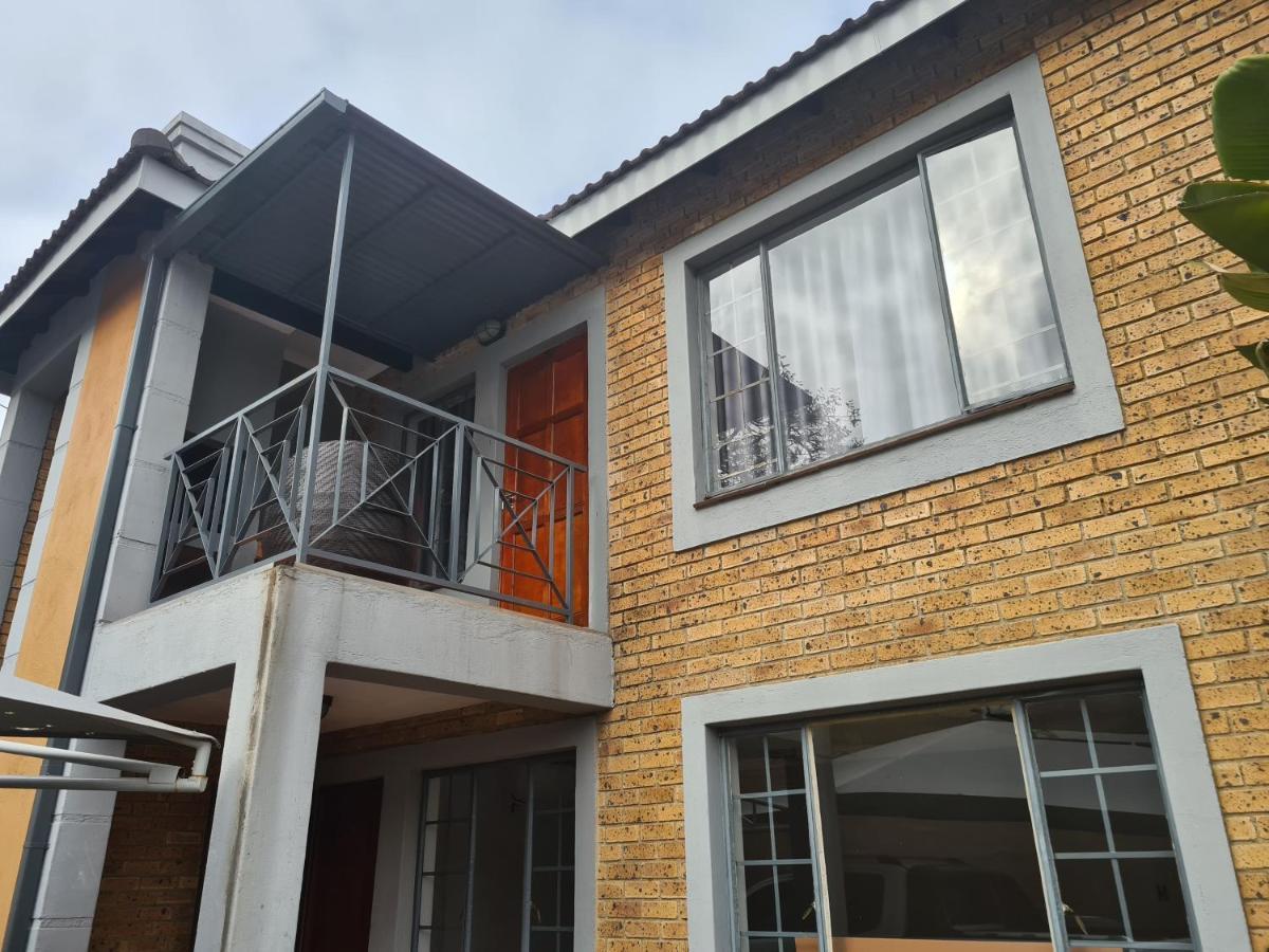 Villa Casa Lifestyle Mbombela Exteriör bild